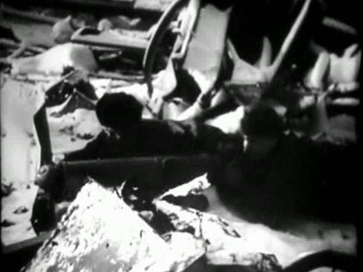 Stalingrad 1943.0-59-16.723.jpg, 45.32 КБ, 528 x 396