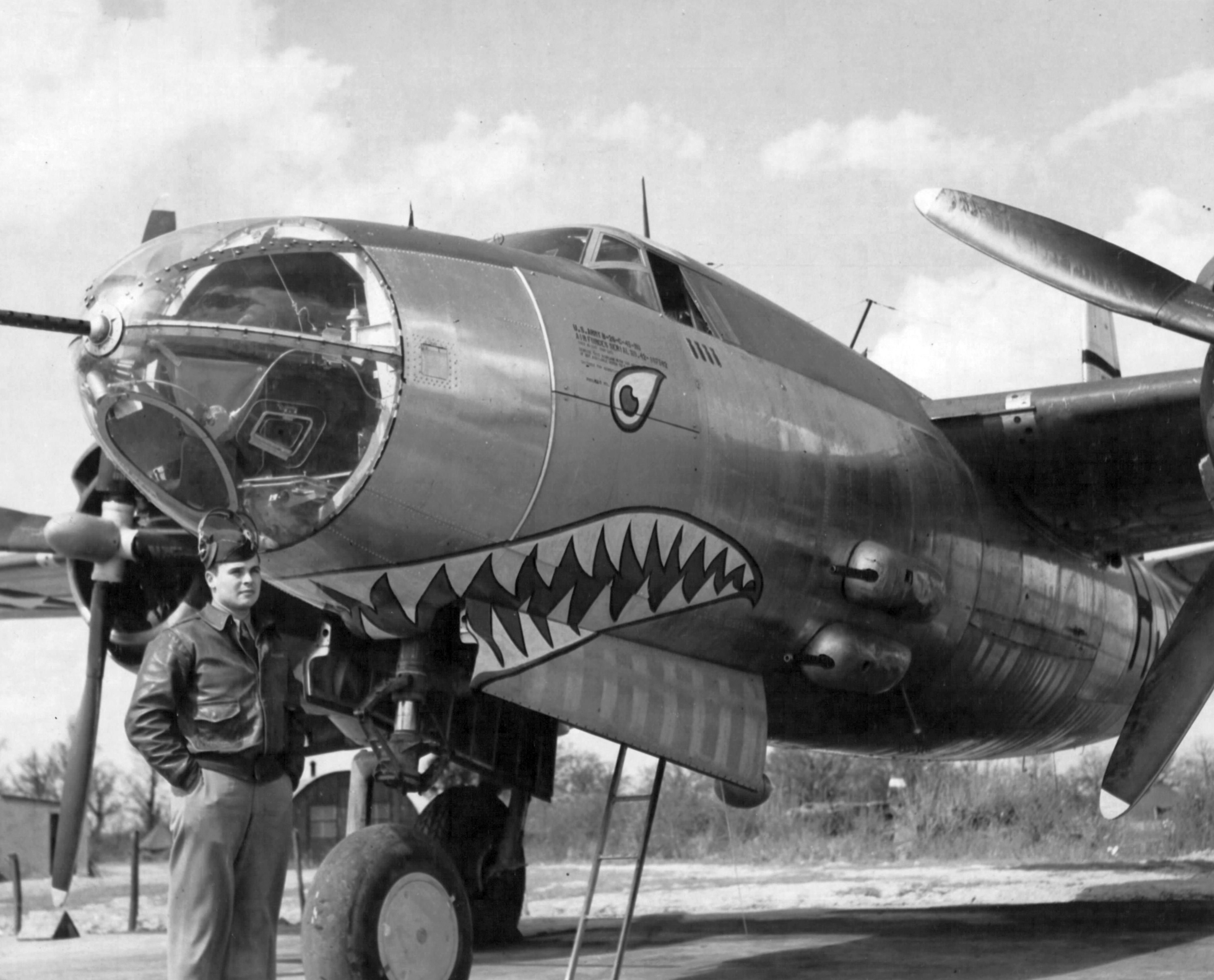 Pilot-u-B-26-Maroder-1944.jpg