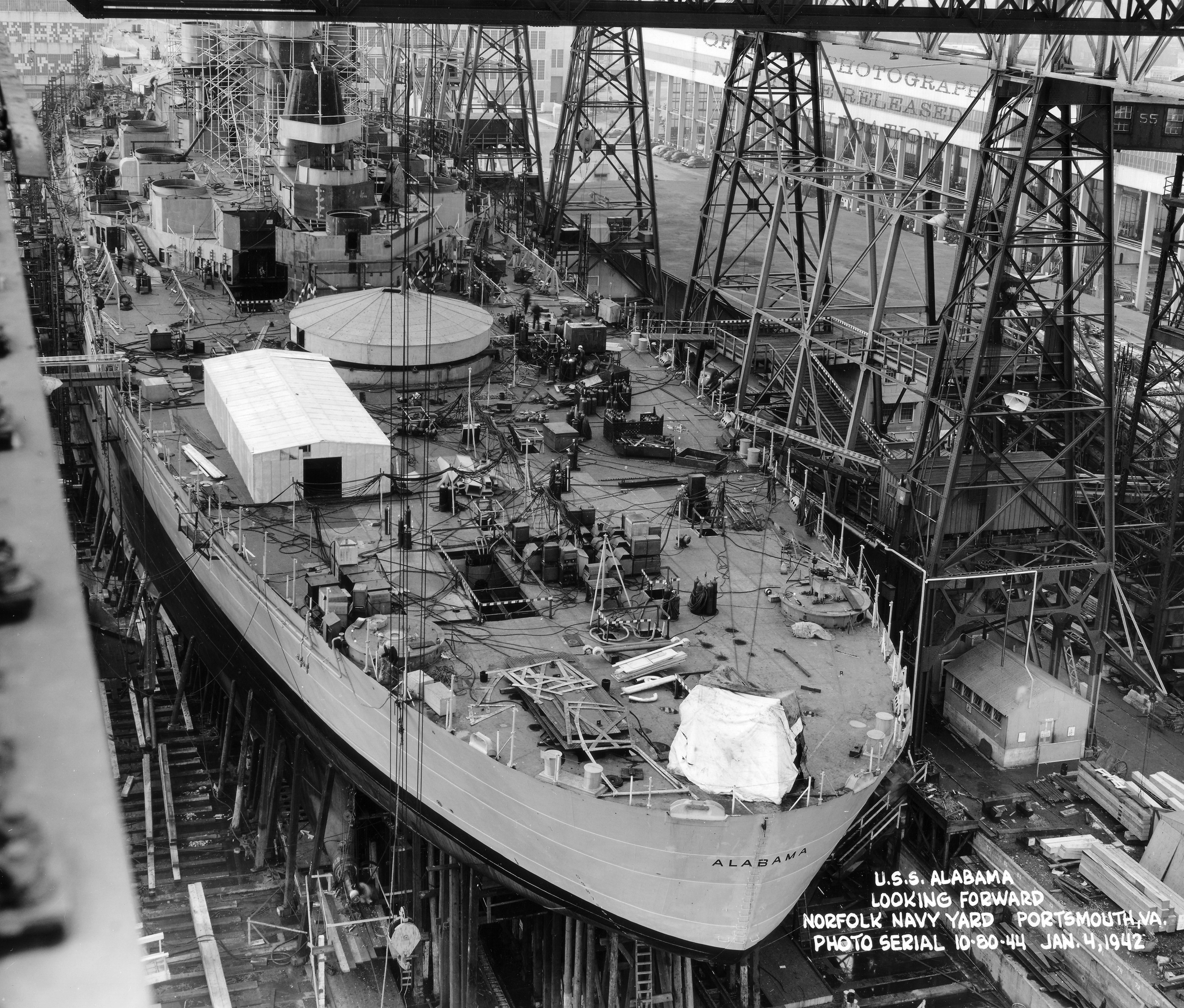 USS-Alabama-1942.jpg