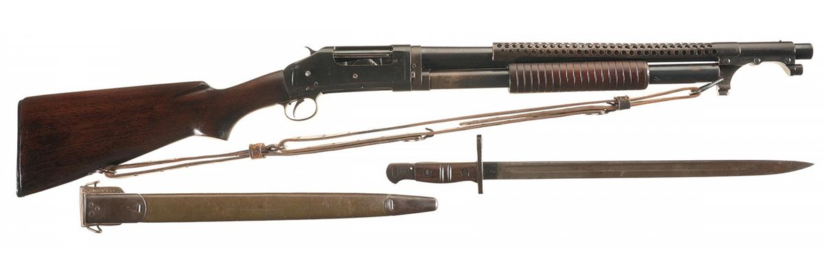 Винтовка первой и второй. Winchester m1897 Bayonet. Winchester 1897 with Bayonet. Айнхорн дробовик 2 мировая. Дробовик 1923 года.