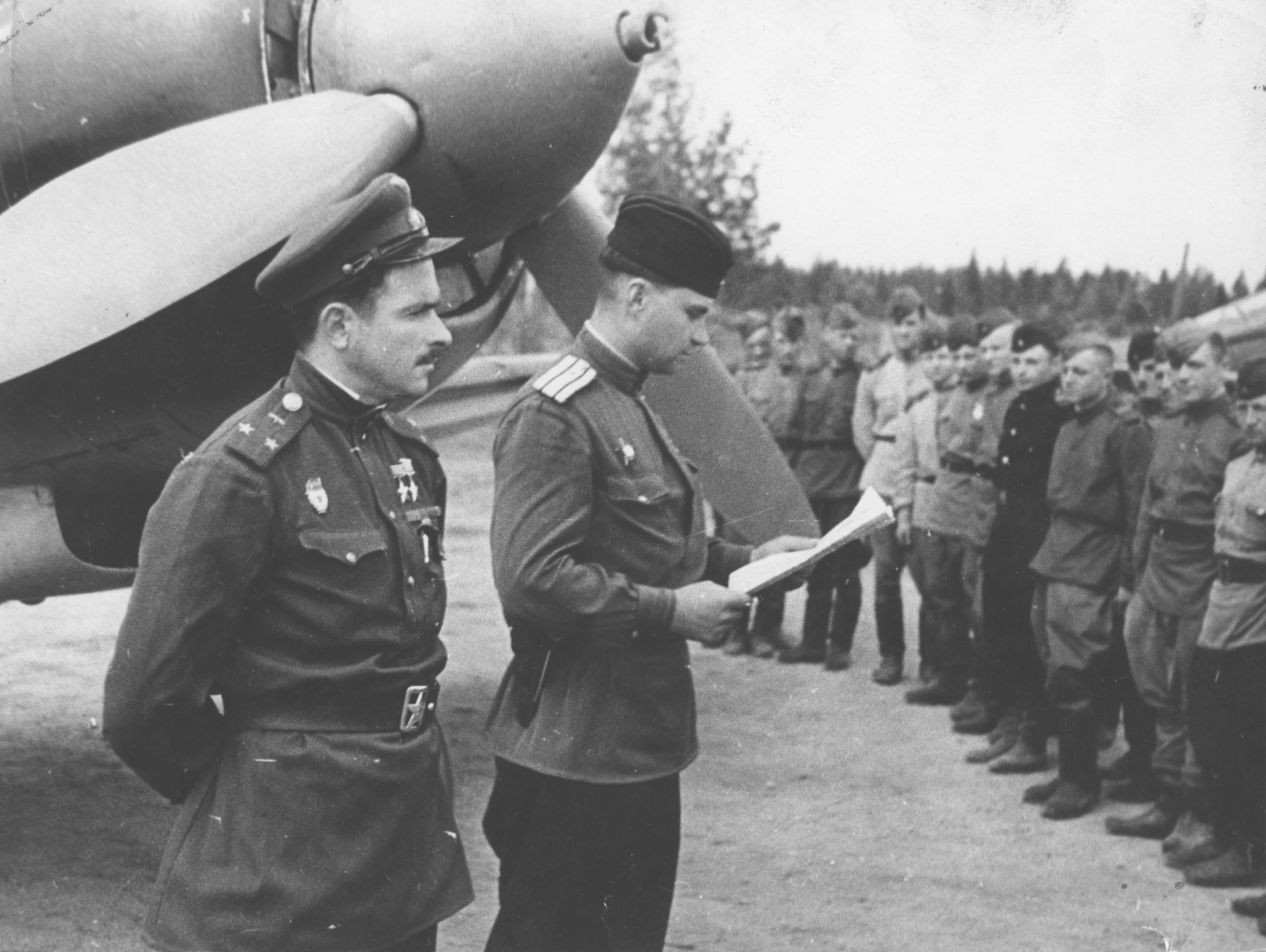 Дважды Герой Советского Союза командир 159-го ИАП подполковник П.А ...
