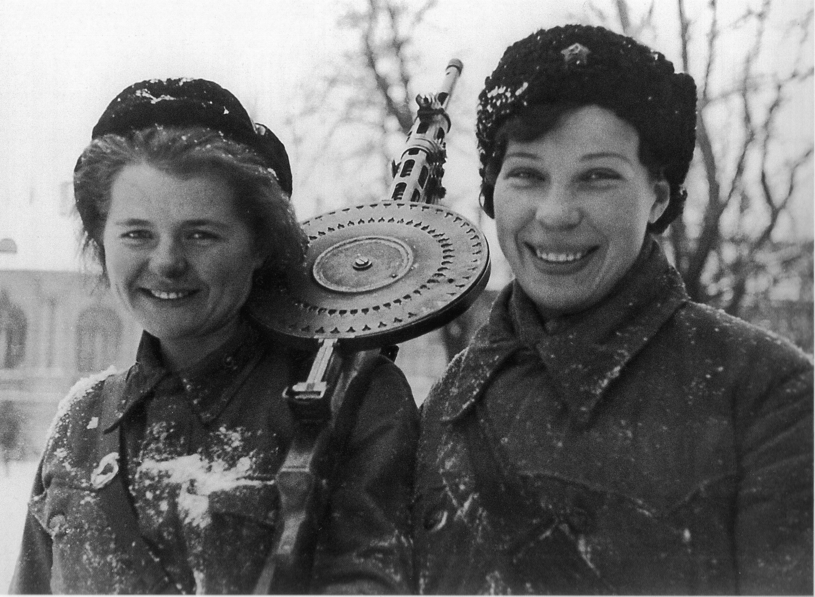 Женщины солдаты Великой Отечественной войны