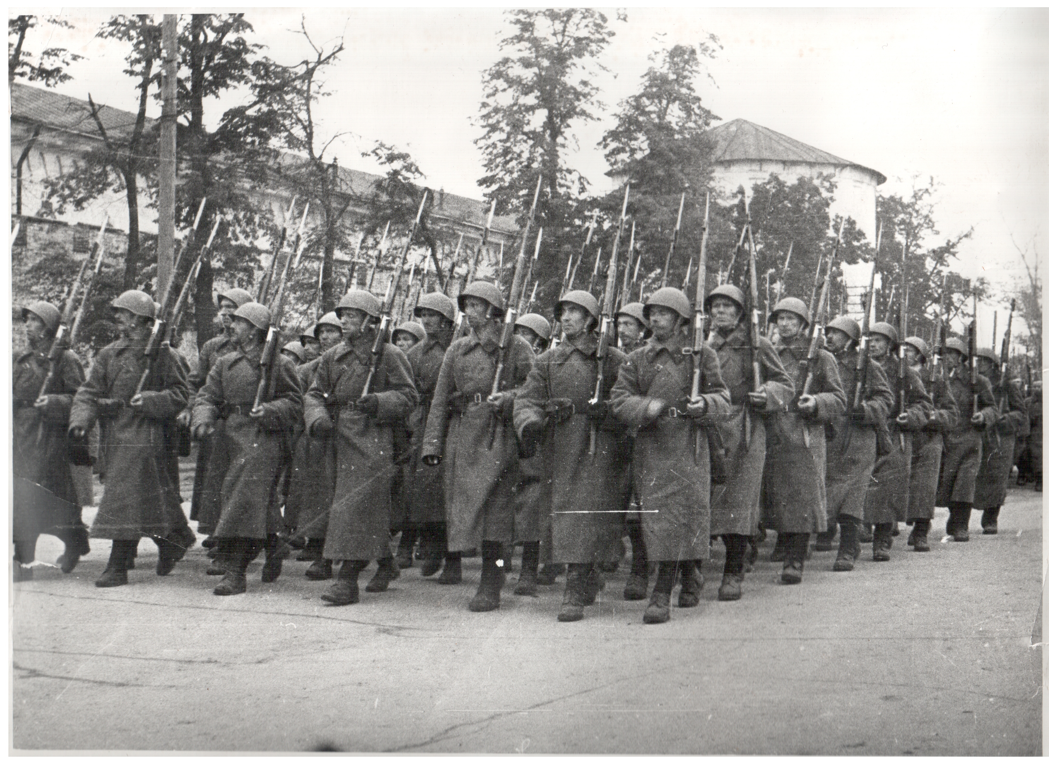 Сколько ушло на фронт. Город Горький 1941. Город Горький в годы Великой Отечественной войны 1941-1945. Нижний Новгород в годы Великой Отечественной войны 1941-1945. Город Горький в годы войны.