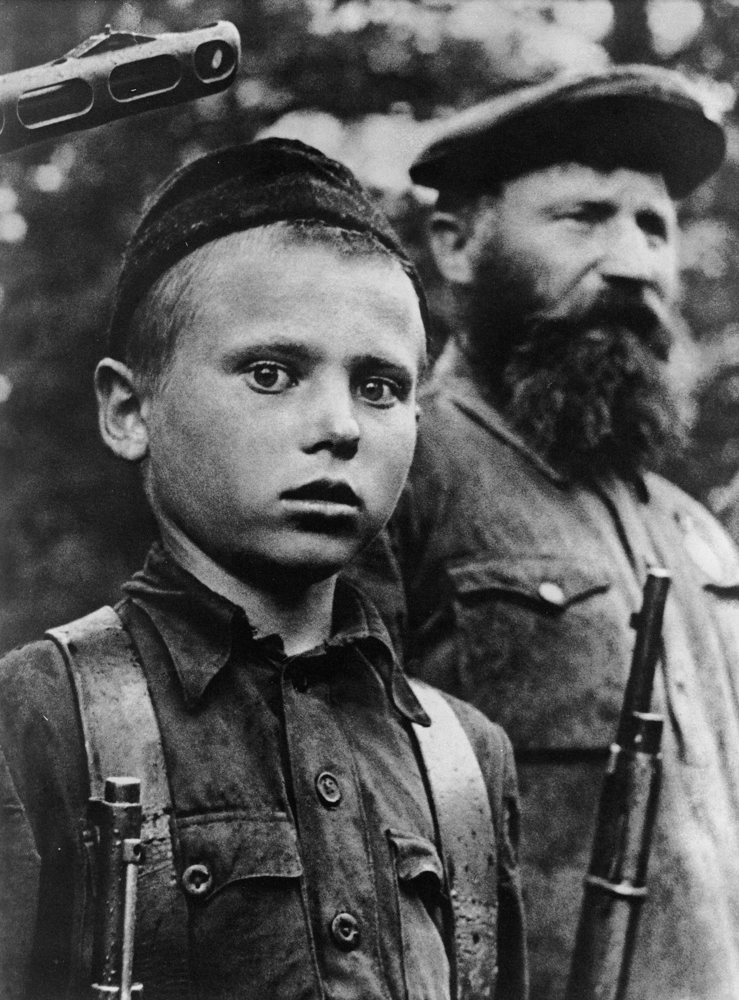 Маленьким детям про войну. Юные Партизаны 1942. Витя Гурко Партизан-разведчик.