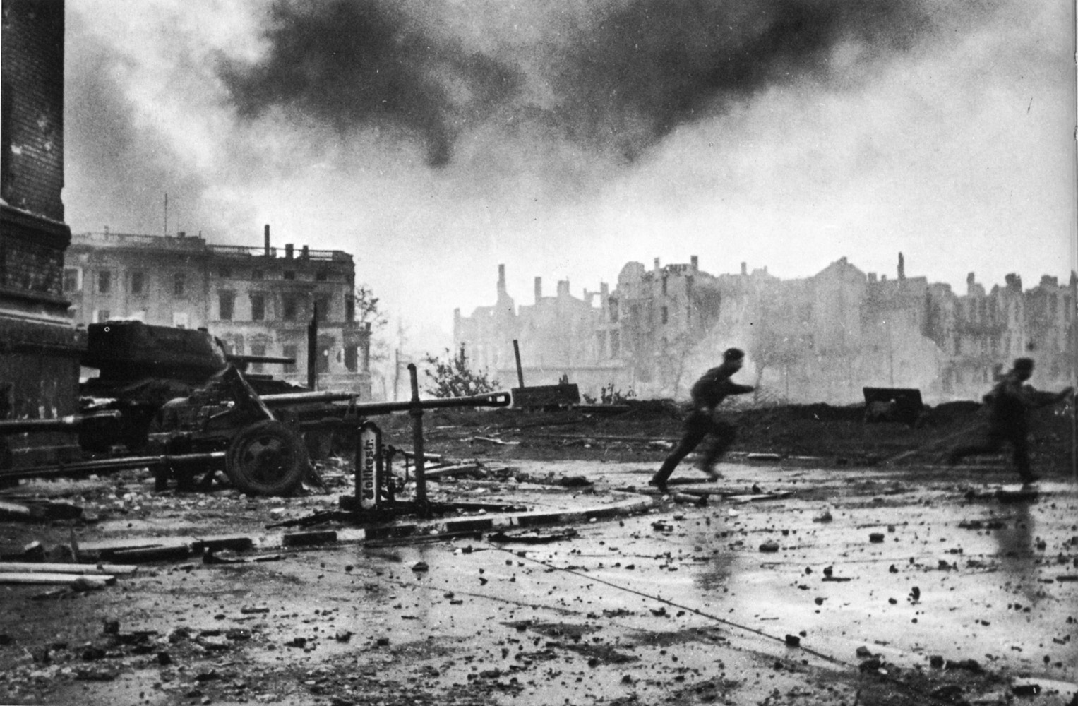 Последние дни великой отечественной войны. Штурм Берлина 26 апреля 1945.