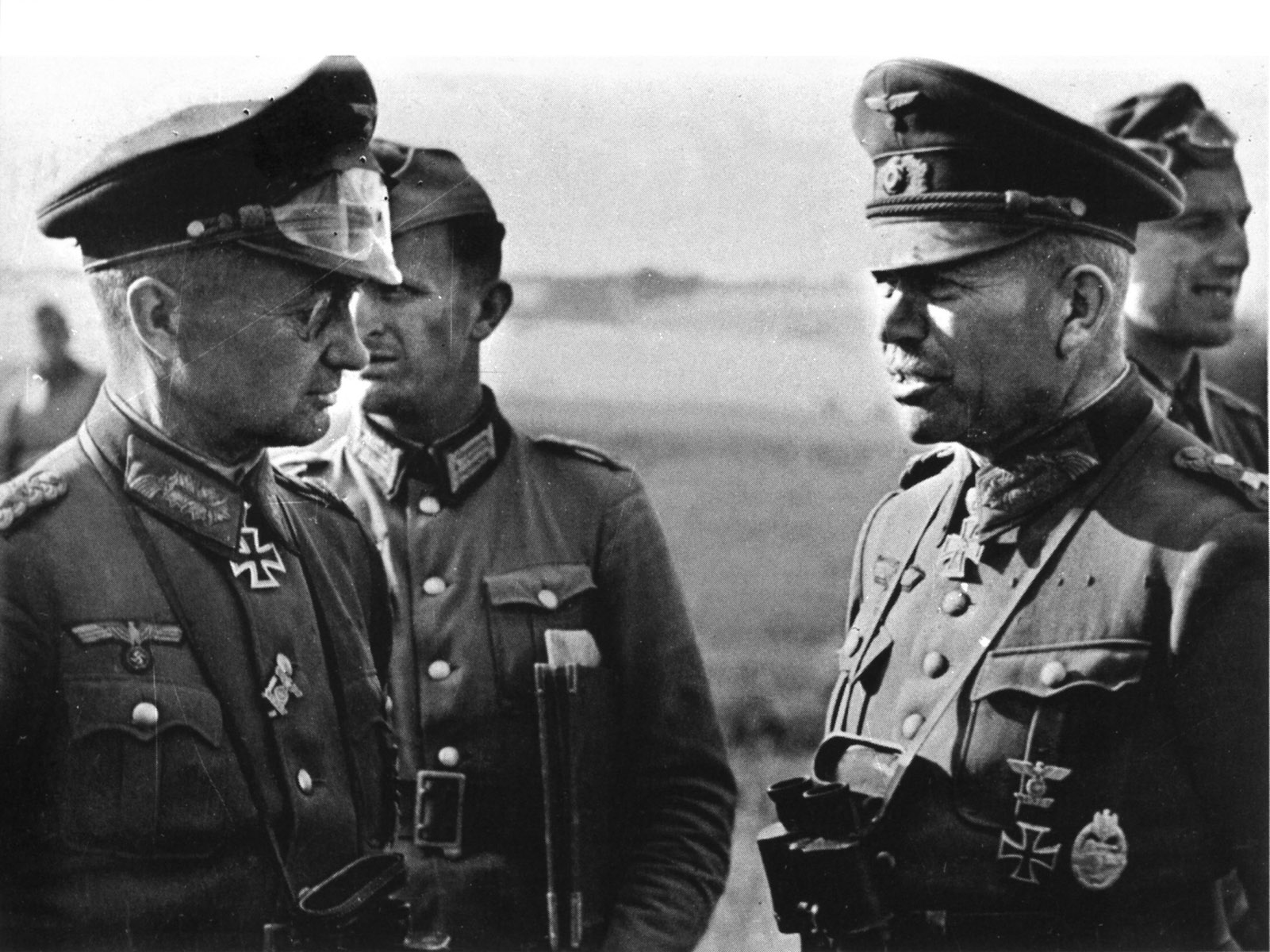 1941 вермахт группы армий. Хайнц Гудериан 1941. Генерал Хайнц Гудериан. Гудериан генерал вермахта.