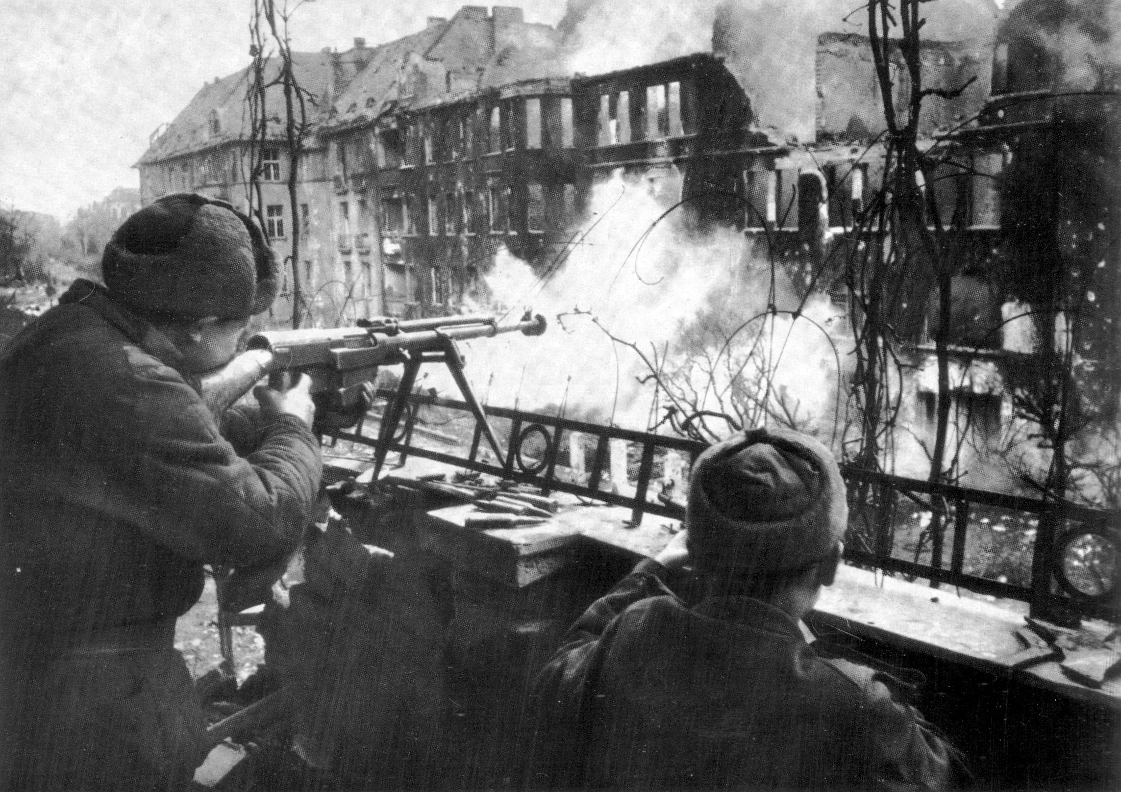 Фото военных лет великая отечественная. Штурм Бреслау в 1945 году. Военная хроника ВОВ 1941-1945 Г.Г.