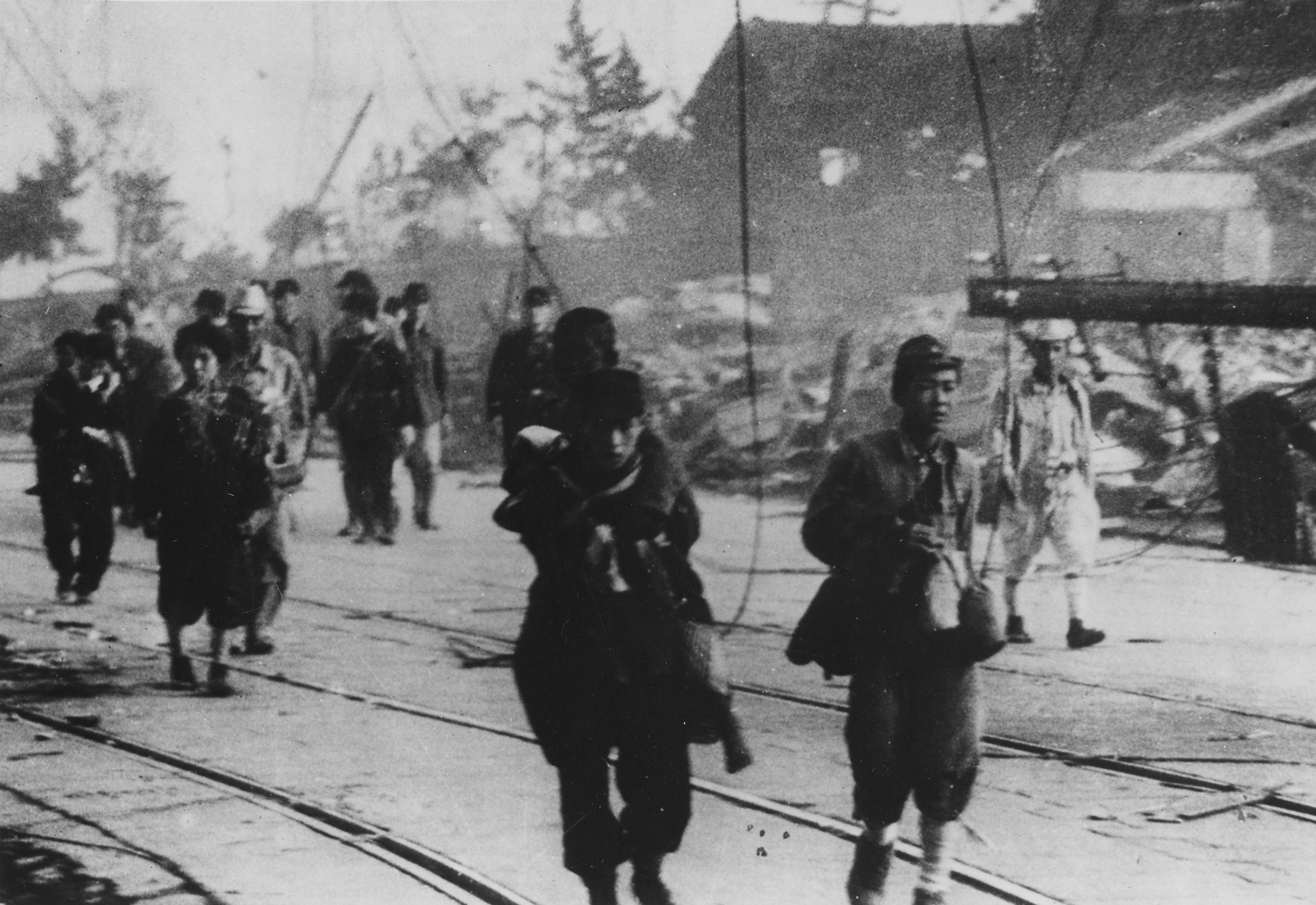 9 августа япония. Хиросима Нагасаки ядерный взрыв. Япония Хиросима и Нагасаки. Япония Хиросима после ядерного взрыва.