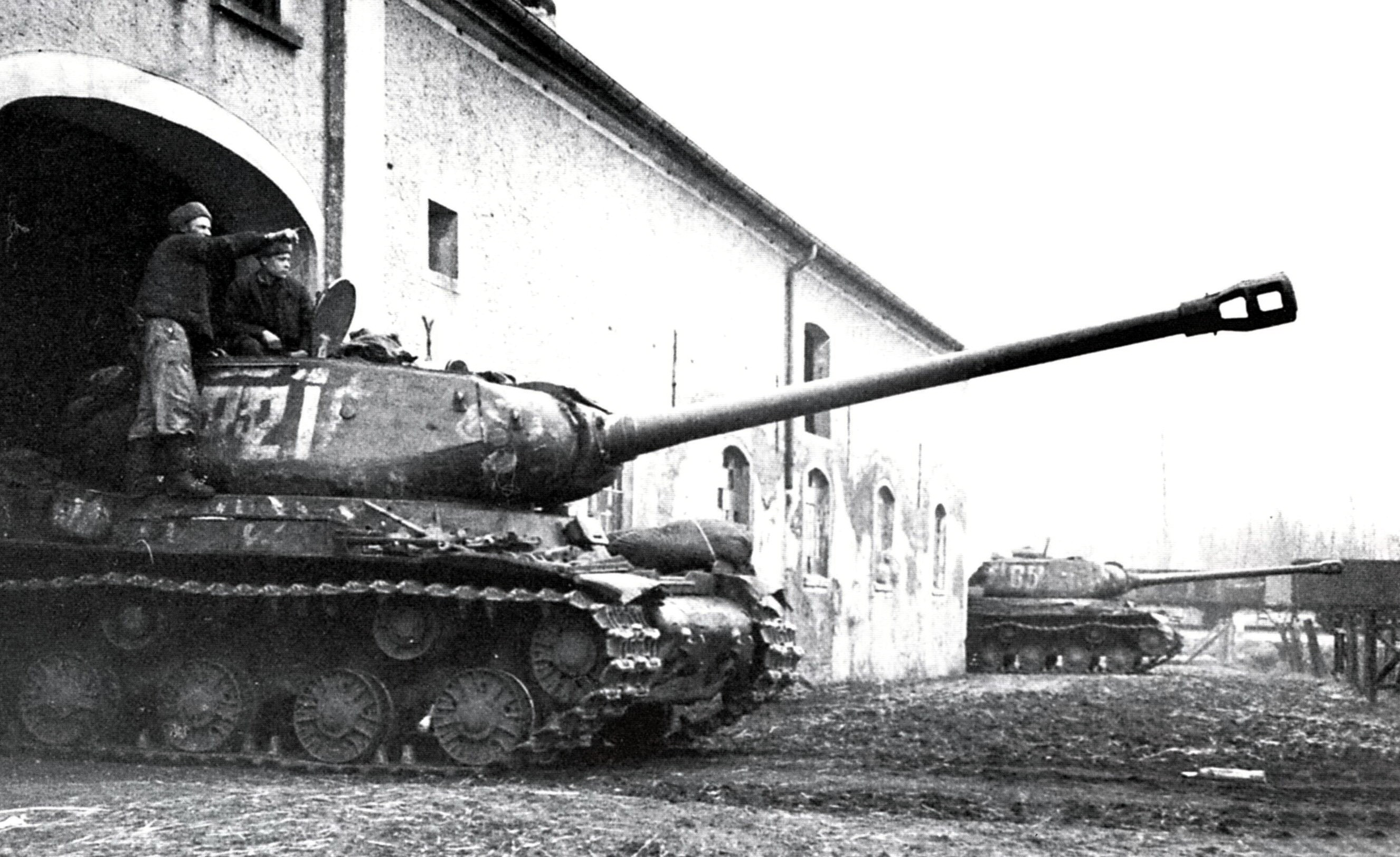 2 го ис. Танк ИС-2. Тяжелый танк ИС-2 «Иосиф Сталин». ИС 2 1944. Ис2 1945.