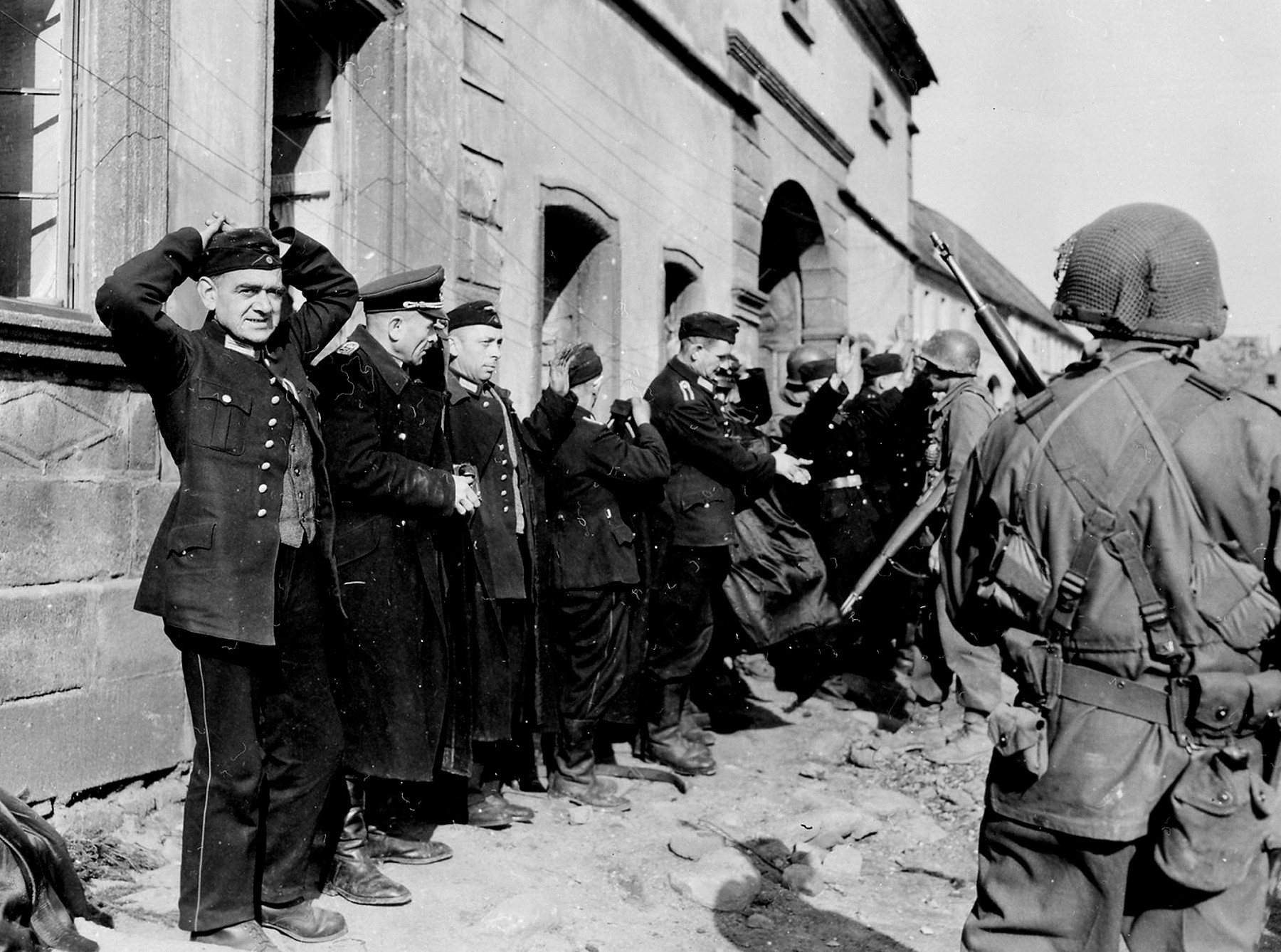 Служба после войны. Оккупированная Германия 1945.