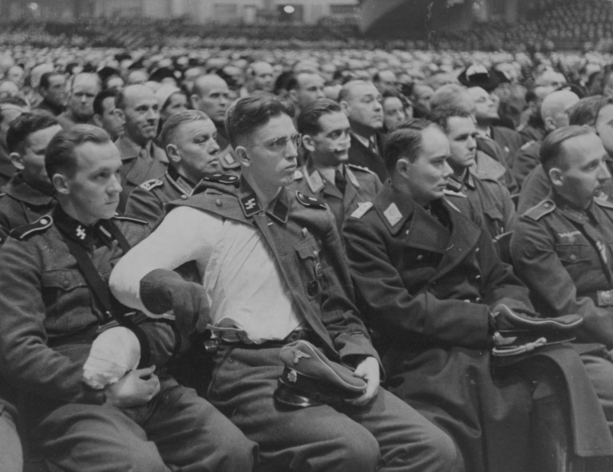 Фашистская музыка. Goebbels Speech 1943. Германия 1943.