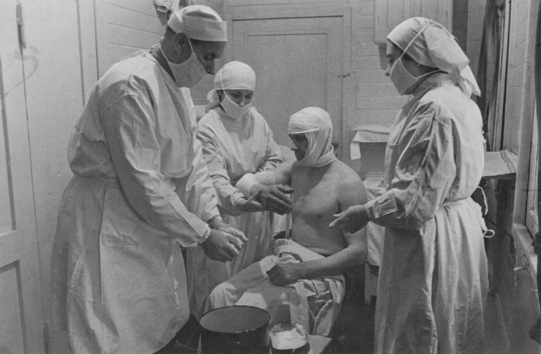 Советские врачи были. Врачи в годы Великой Отечественной войны 1941-1945. Военный госпиталь в ВОВ 1941-1945.