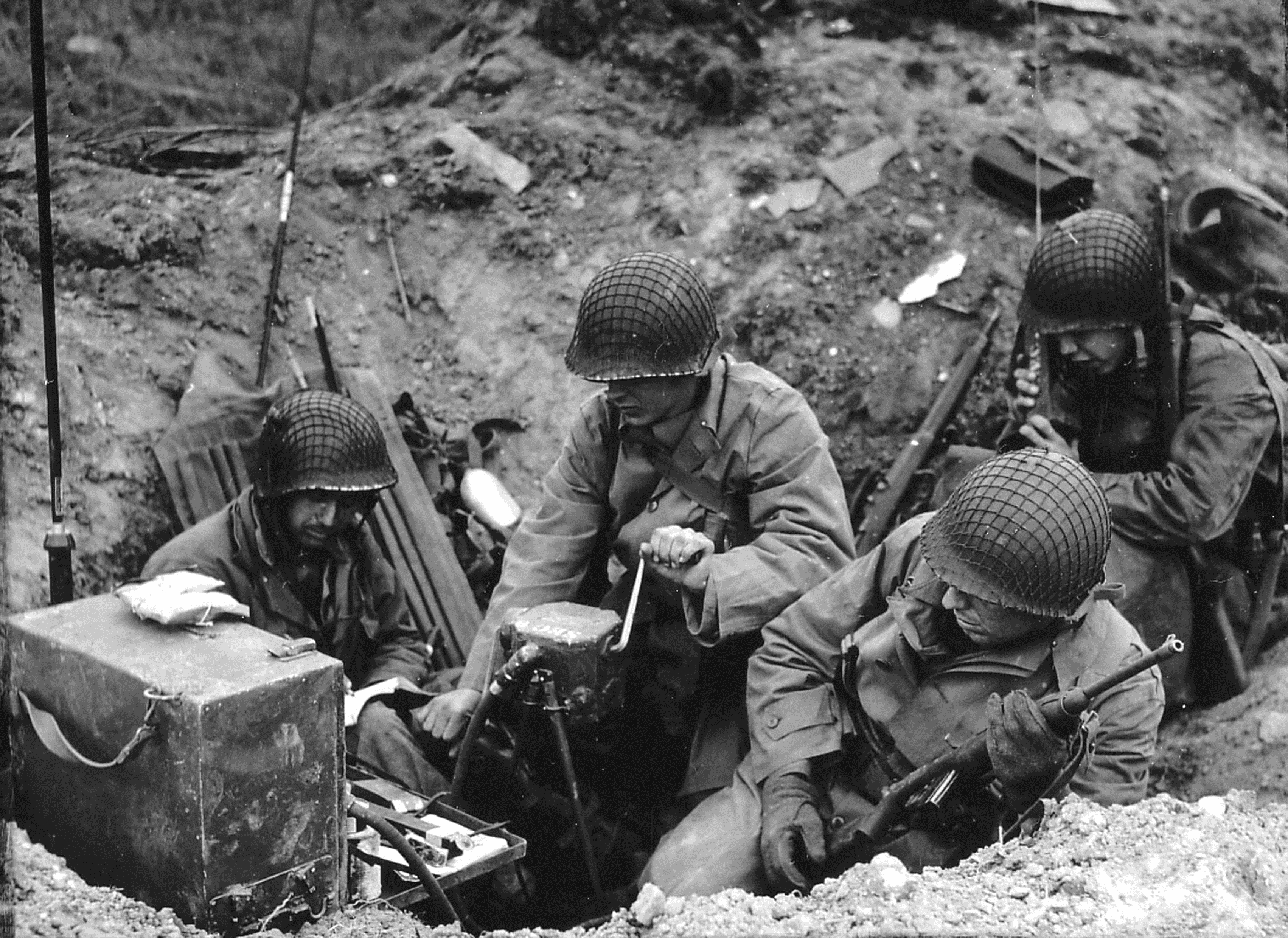 Высадка на урале. Солдаты второй мировой войны.