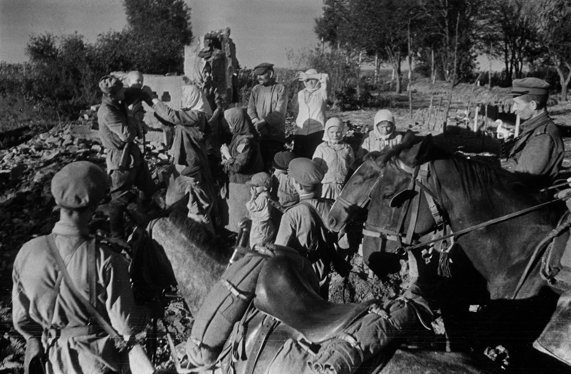 Летом 1944 г. Белоруссия 1944 Багратион. Освобождение Белоруссии. 1944.