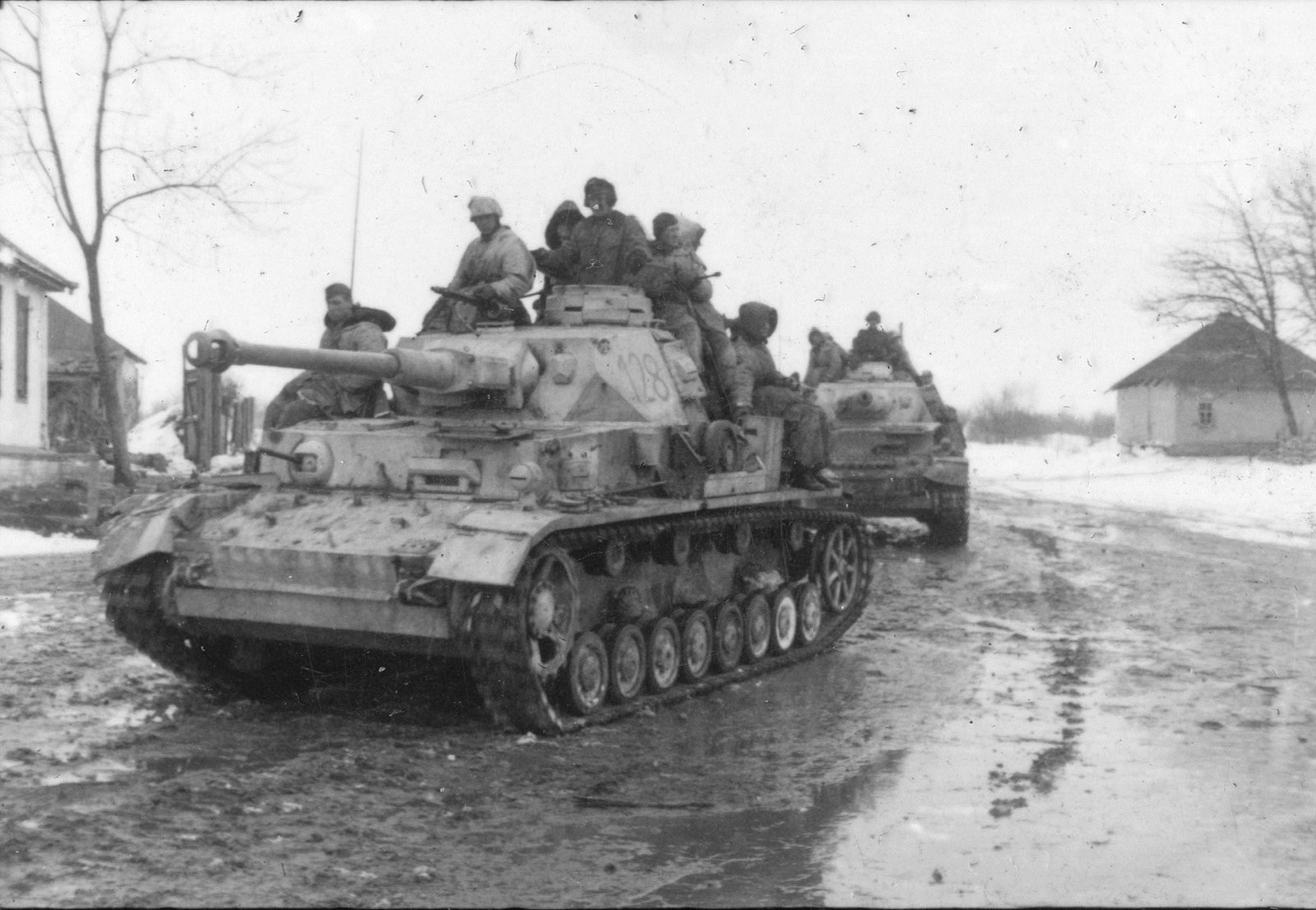 Ss tanks. PZ IV Харьков 1943. Танки Лейбштандарта СС Харьков 1943. Тигры дивизии СС Лейбштандарт Харьков 1943.