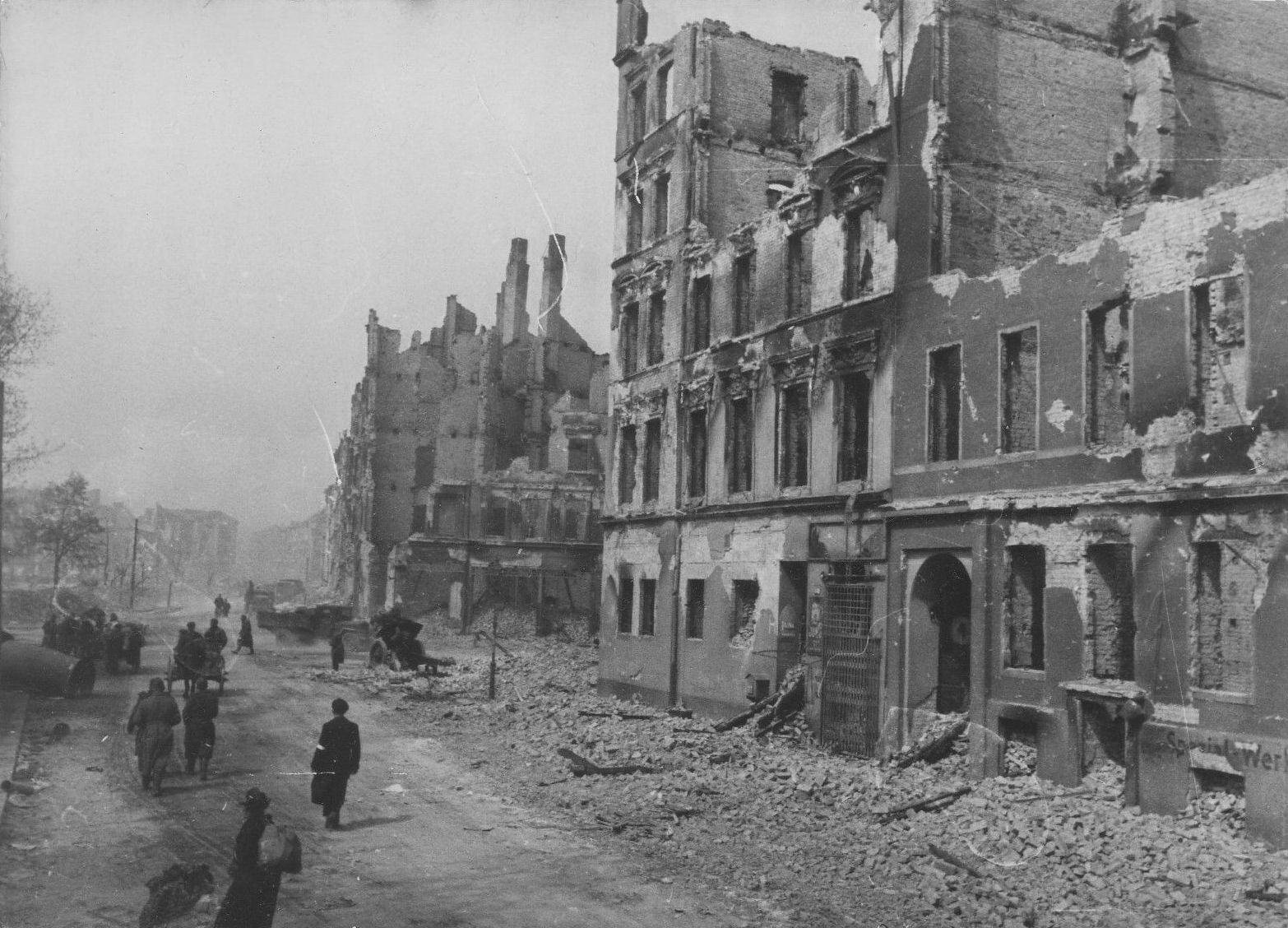 Берлин город 1945