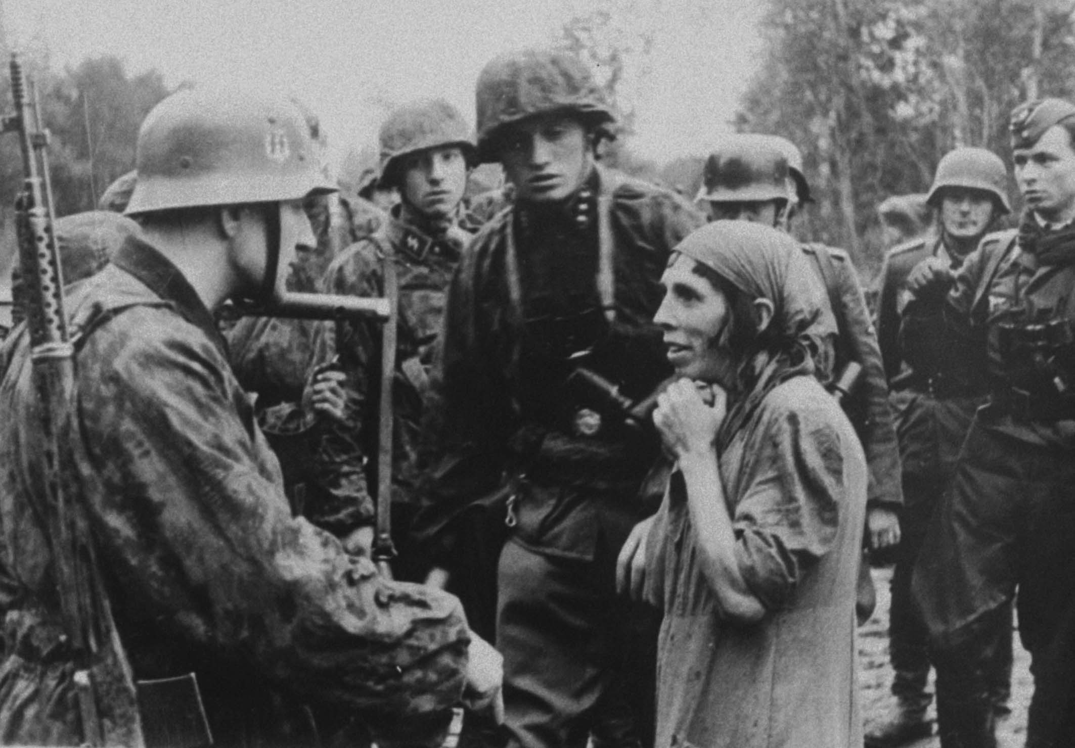 Дети и солдаты вермахта 1941