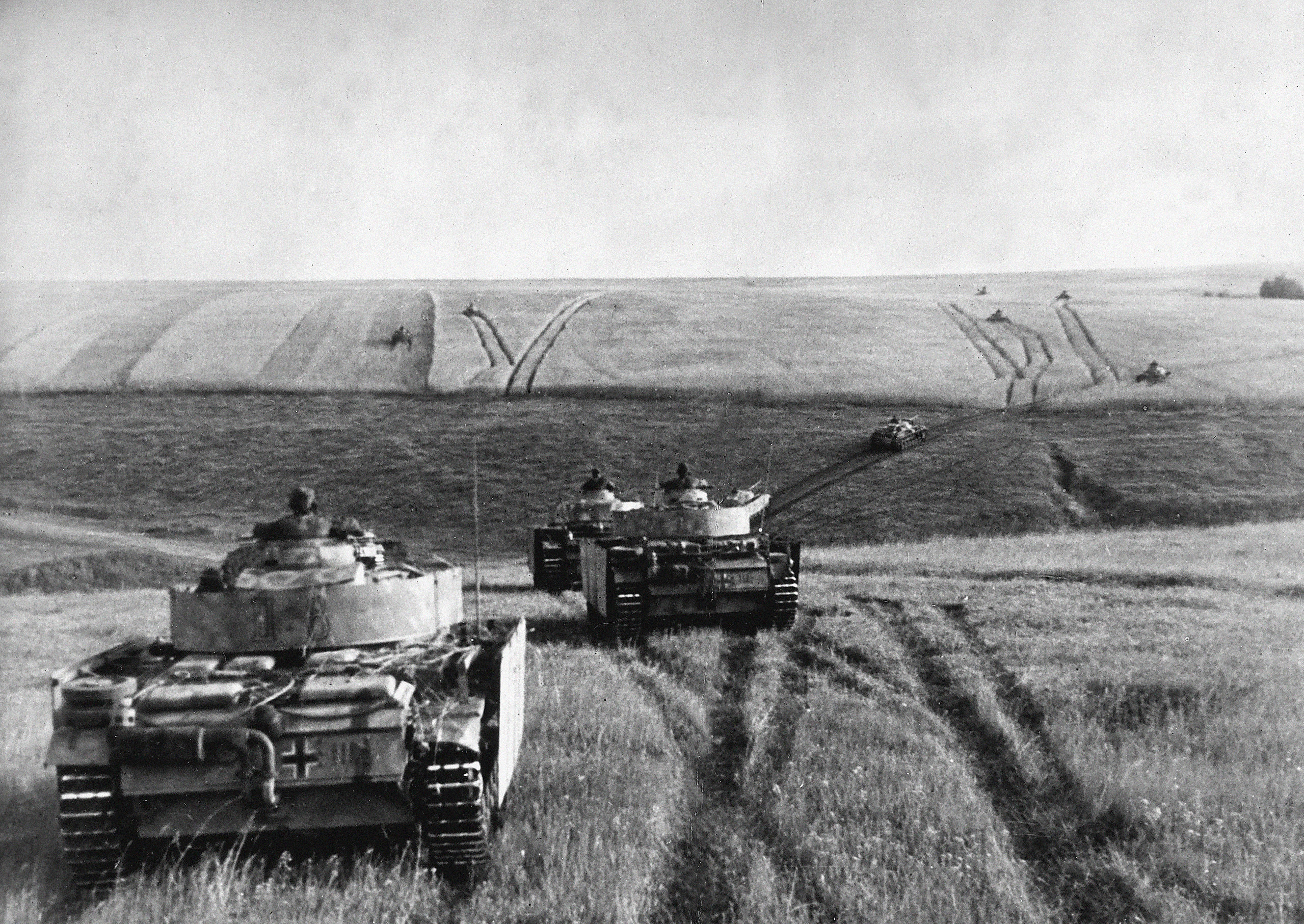 Немецкие танки курская. Курская битва 1943. Курская битва (1943 г.). Курская дуга 1943 танковое сражение. Курская битва июль август 1943.
