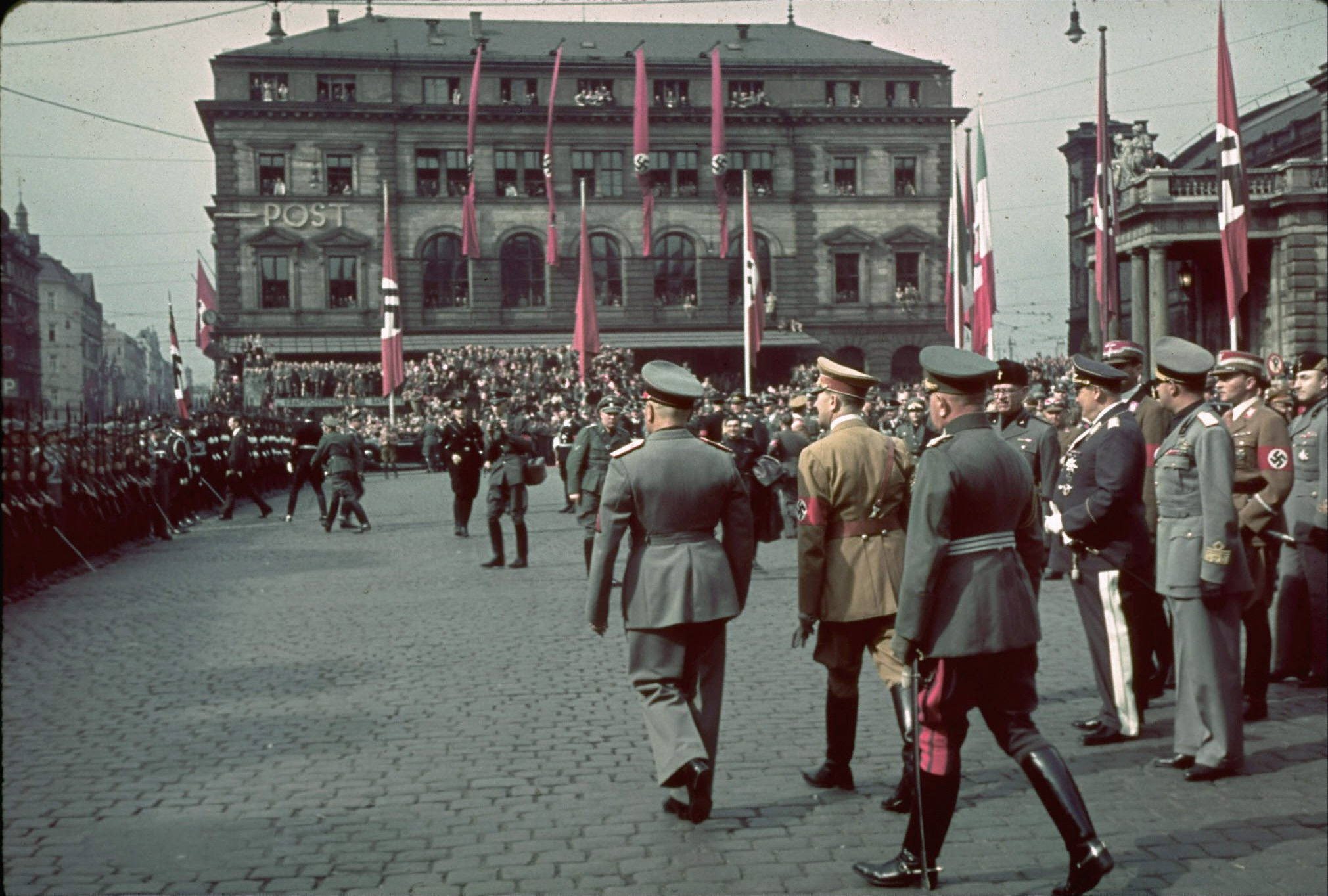 Фашистская германия парад. Германия третий Рейх. Фашистская Германия третий Рейх. Германия 1938.