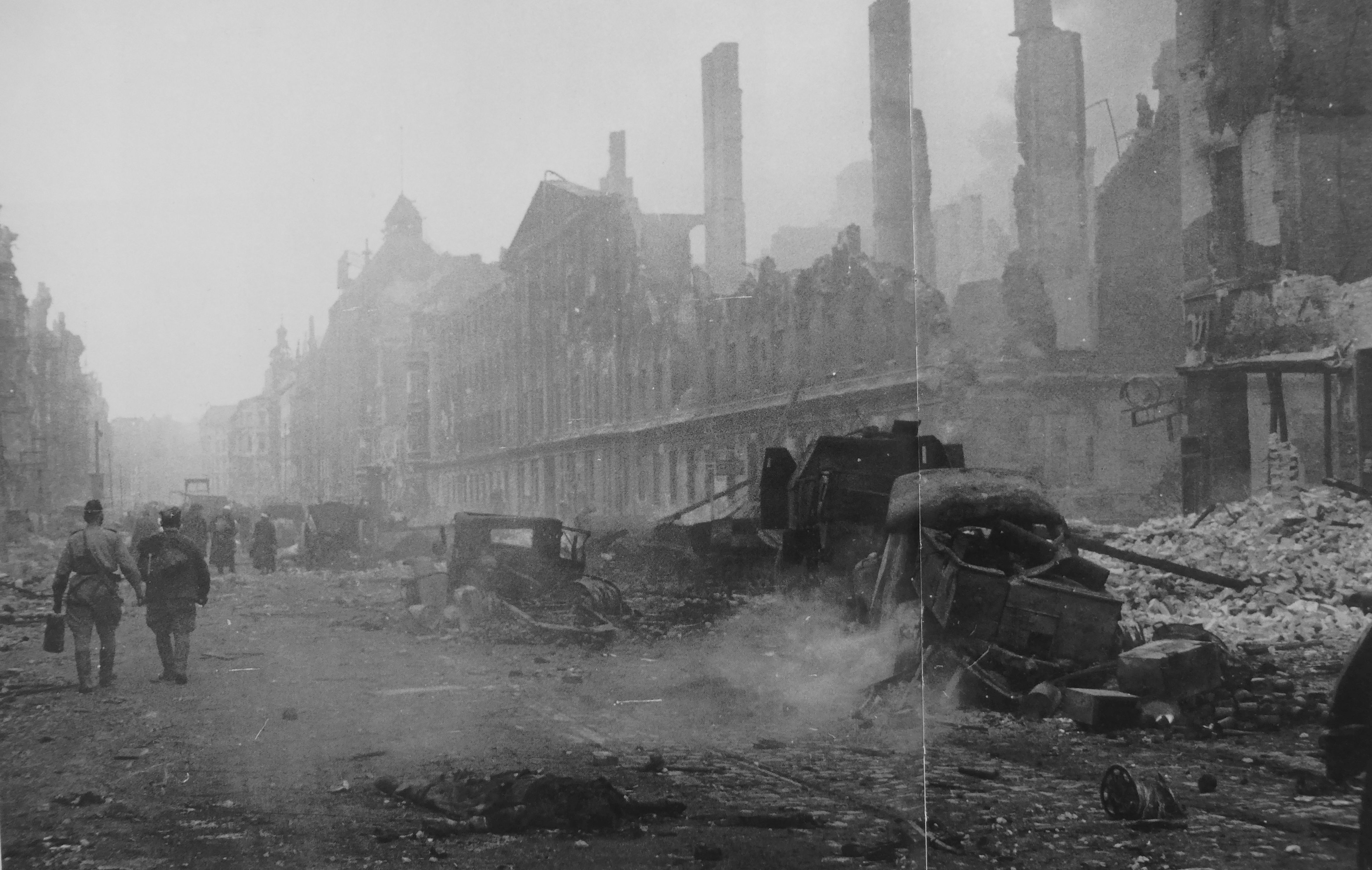 Разрушенный берлин. Штурм штурм Берлина. Фридрихштрассе Берлин 1945.