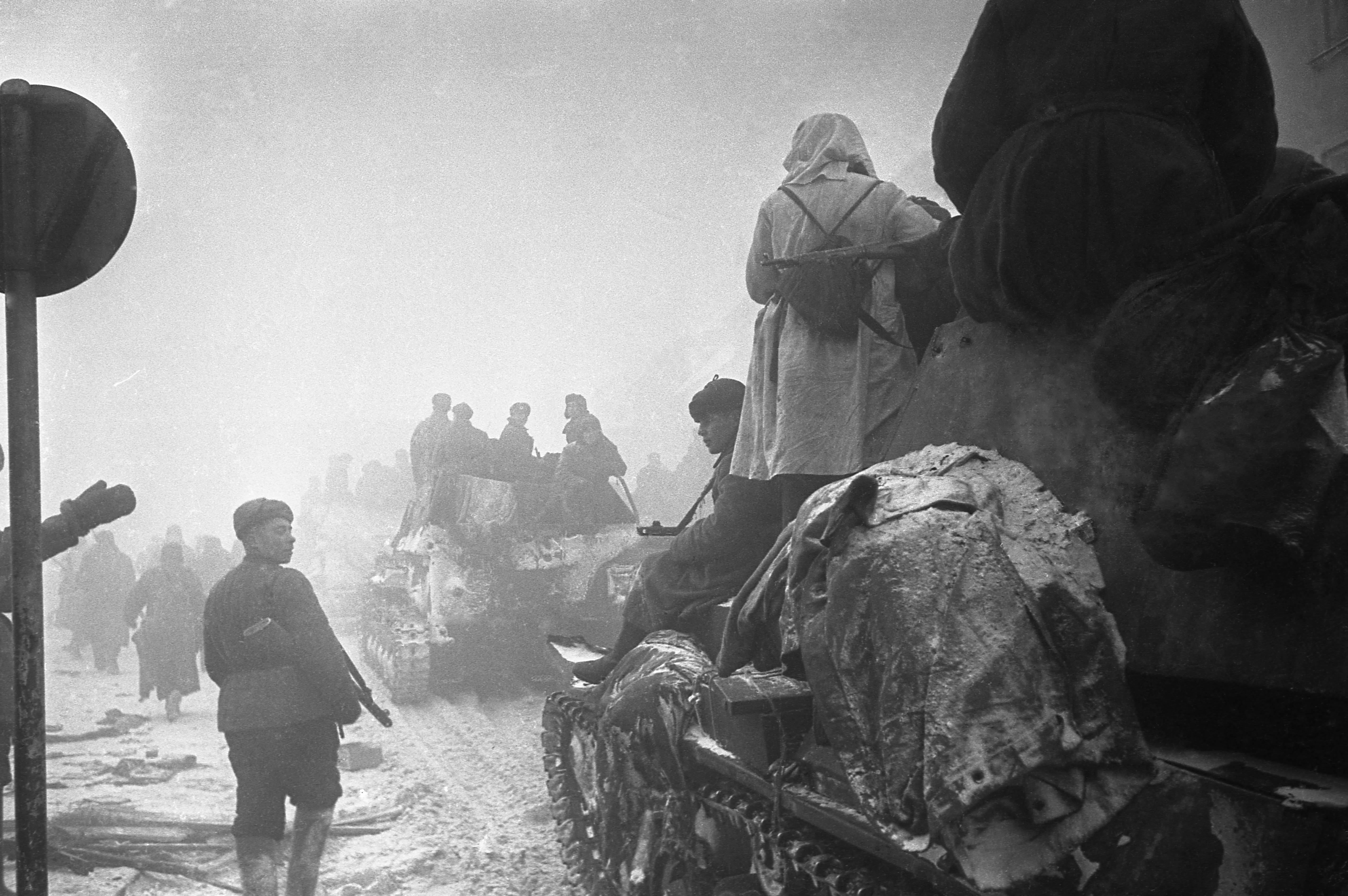 Фото военного времени. 1945 Аркадий Шайхет. 1941 Год. Автор Аркадий Шайхет.. Кинохроника Великой Отечественной войны. Военная хроника ВОВ 1941-1945 Г.Г.