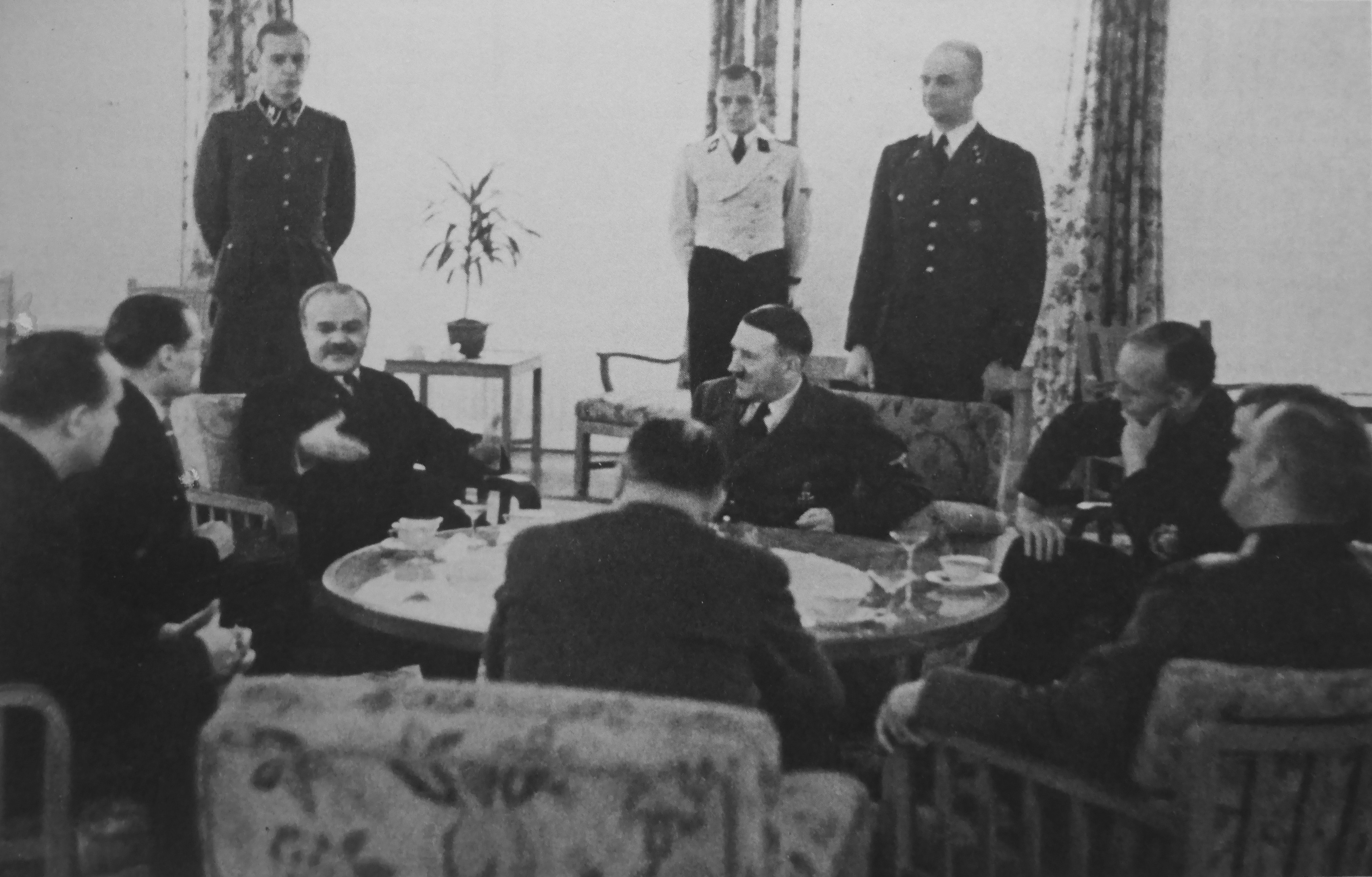 Переговоры гитлера. Молотов визит в Берлин 1940. Переговоры Молотова в Берлине в 1940.