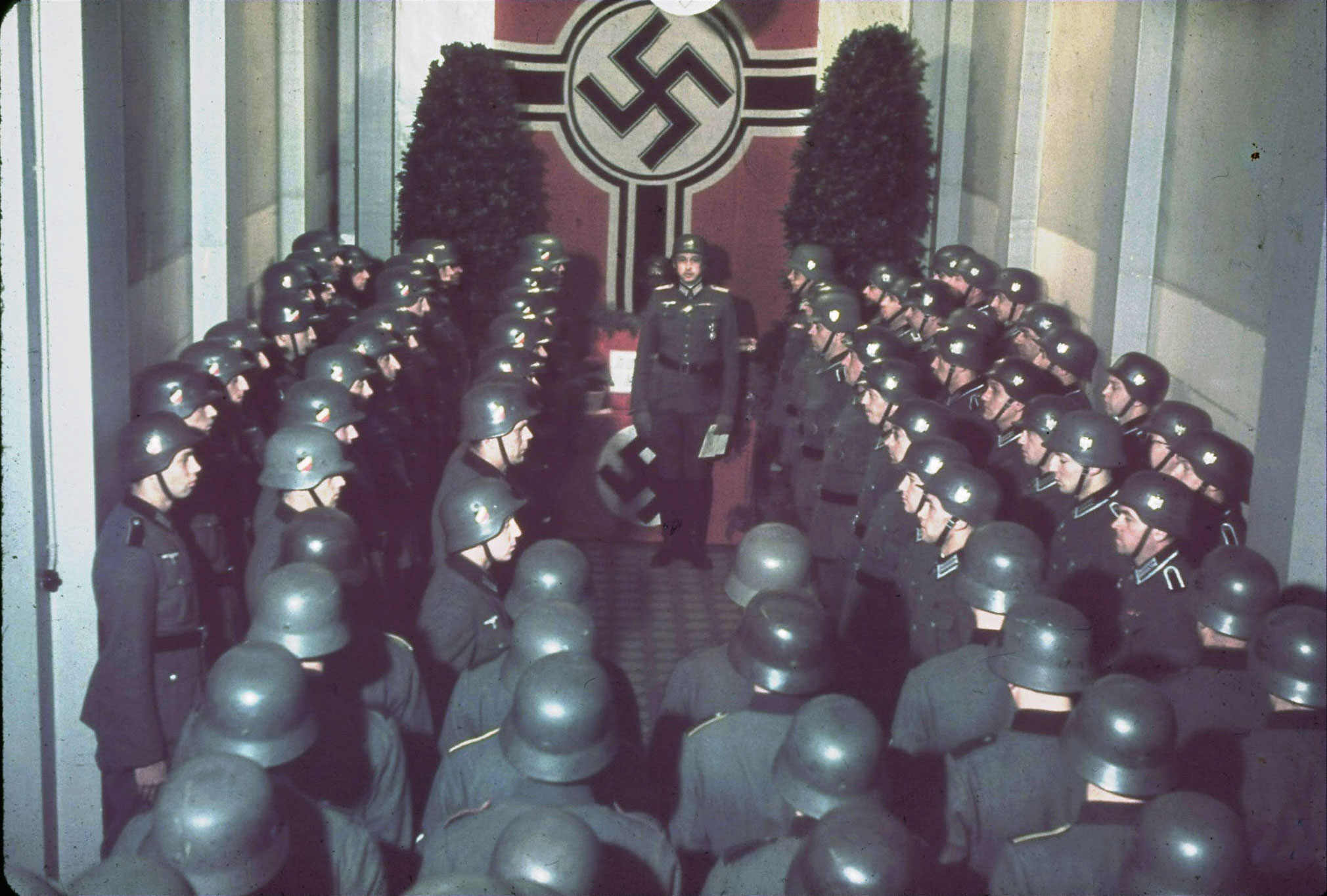 Фашистская библиотека. Гитлеровская Германия 1933-1945. Германия третий Рейх. Гитлеровская Германия третий Рейх.