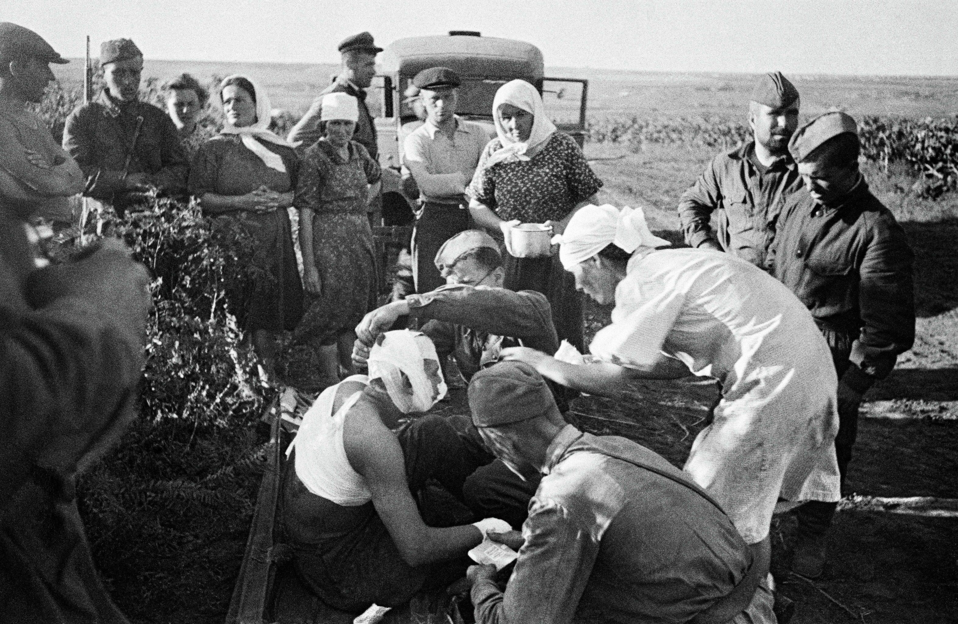 Отрывок вов. Пленные советские солдаты 22 июня 1941 года.