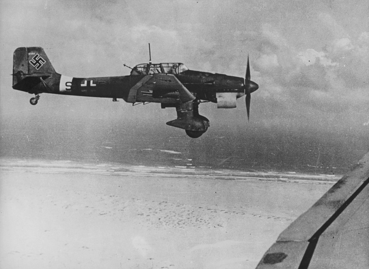 Junkers 87 германский бомбардировщик