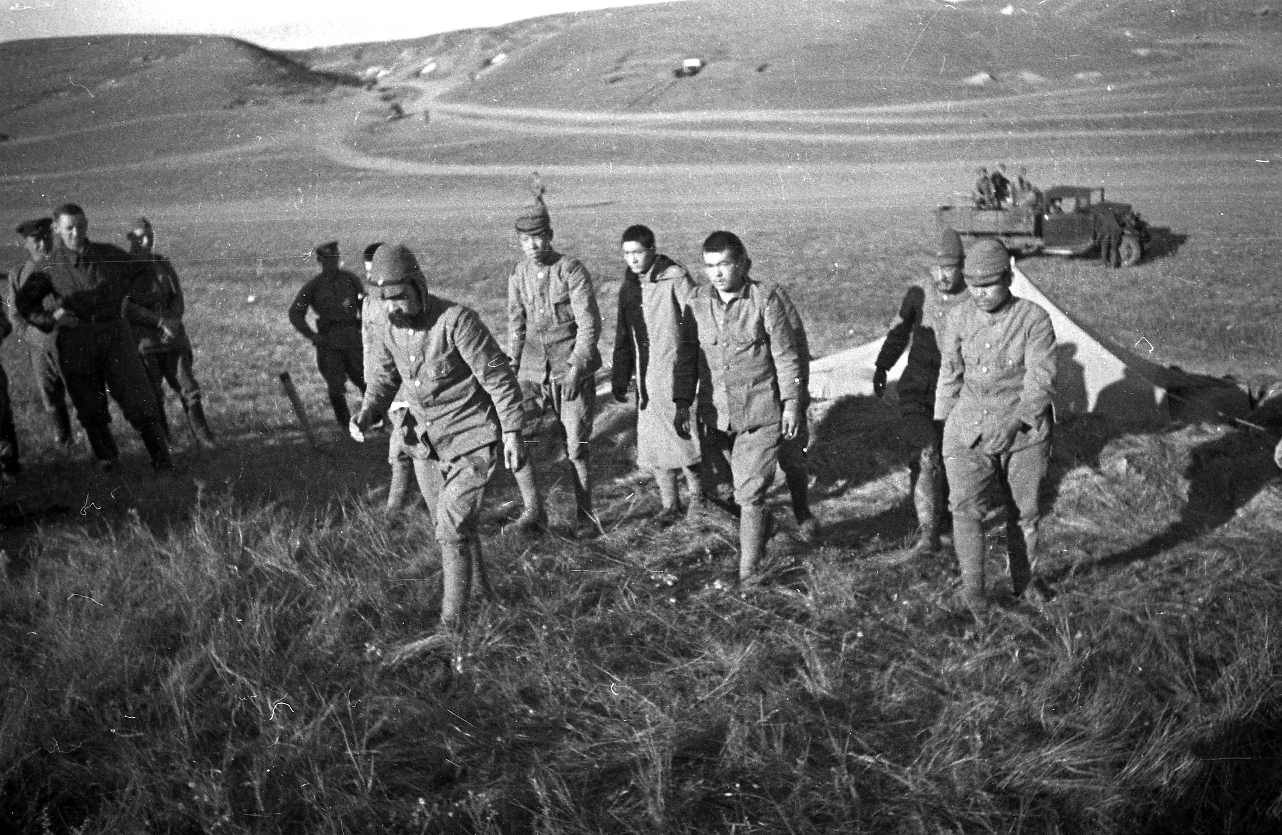 Монголия халхин гол. Японские солдаты Халхин-гол. Пленные японцы на Халхин-голе. Пленные японцы 1939 Халхин-гол. Солдаты Монголии Халхин-гол.
