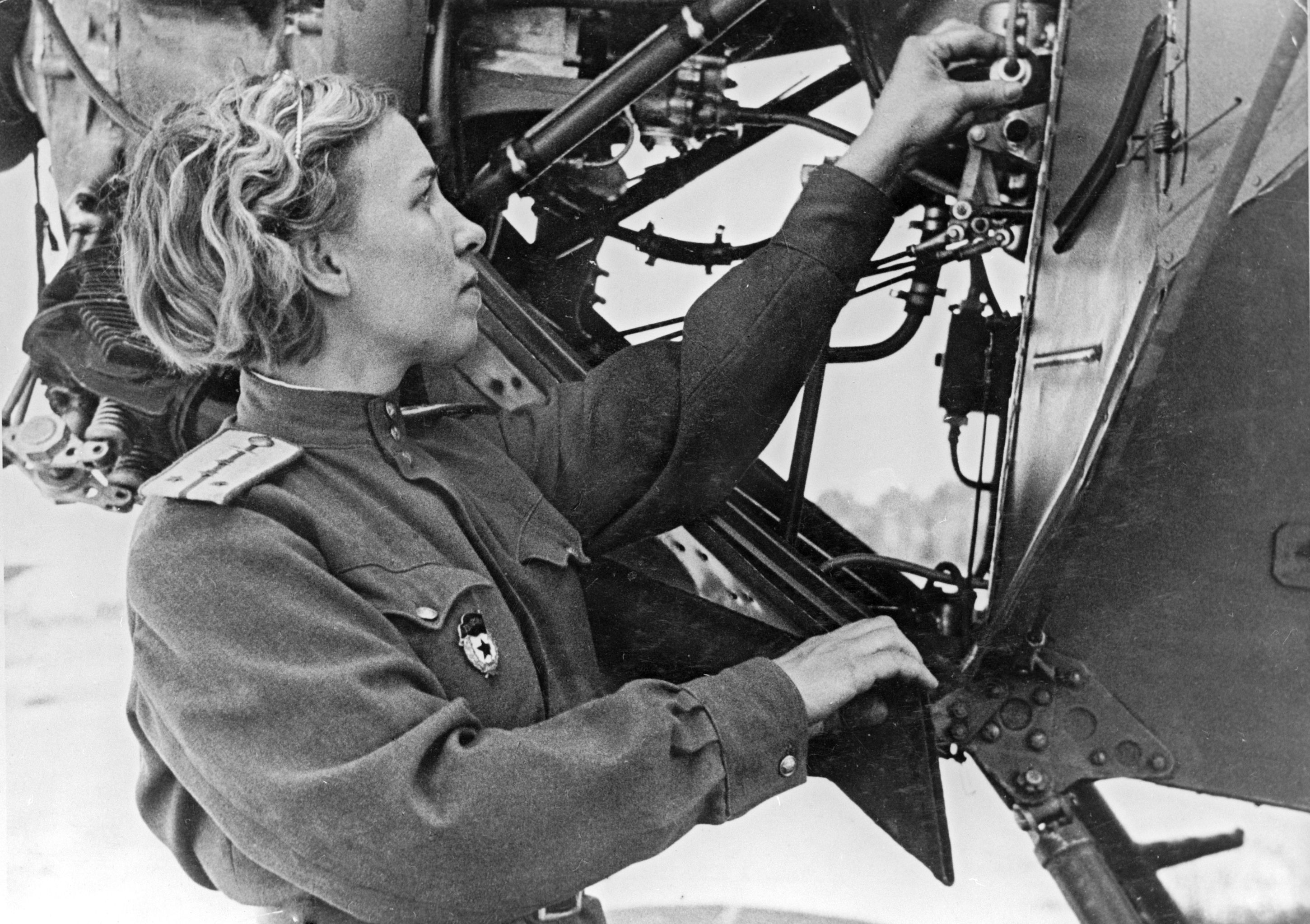 Роль женщины на войне. Летчицы 1941-1945. Женщины лётчицы Великой Отечественной войны.