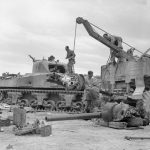 The_British_Army_in_Italy_1944_NA16518.jpg