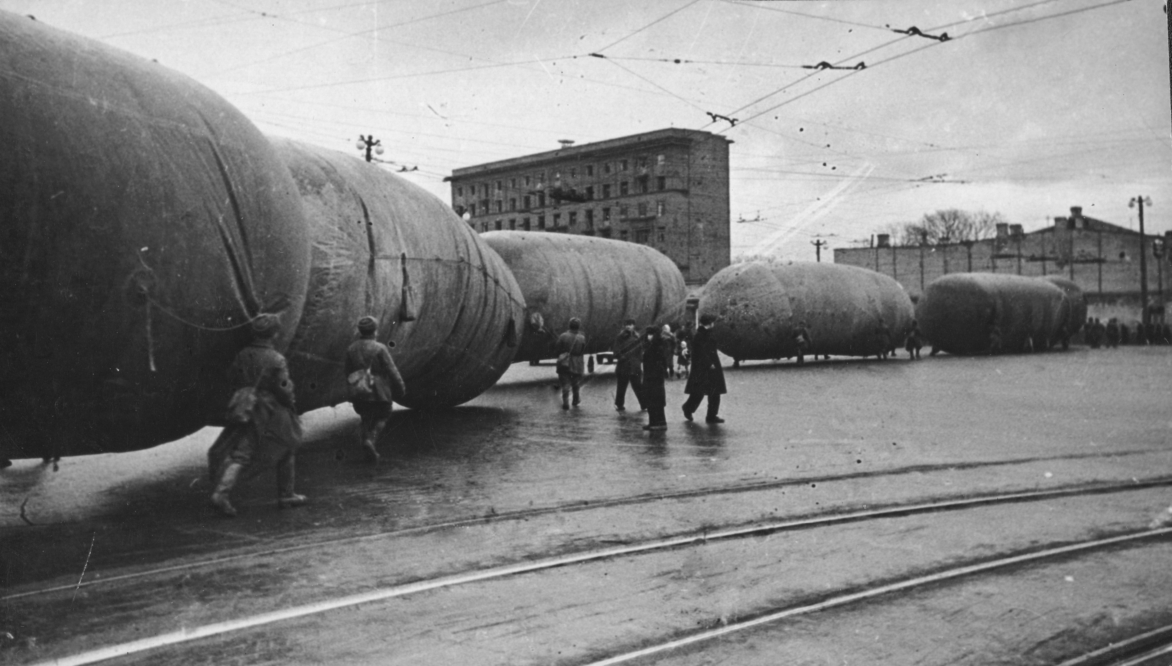 Аэростаты заграждения в Москве 1941 году