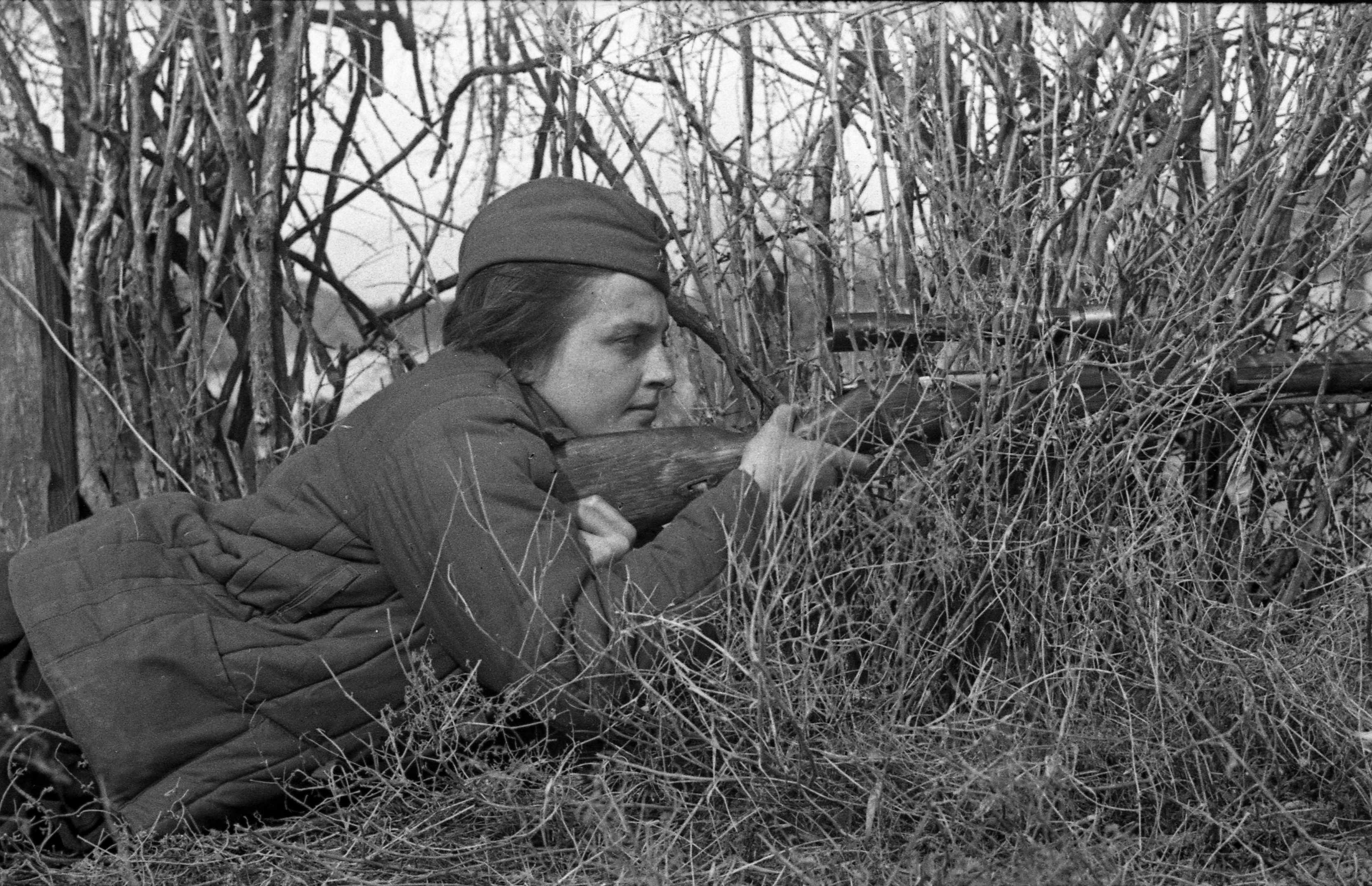 Людмила павличенко женщина снайпер фото
