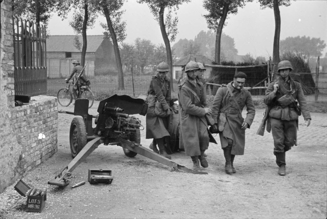 Операции вермахта. Вермахт во Франции 1940. Французская компания 1940г. Французская кампания 1940. Трофеи вермахта 1940.