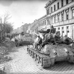 ису-122_1945.jpg