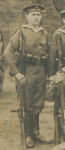  морской пехотинец с винтовкой Мосина обр. 1891 года 01