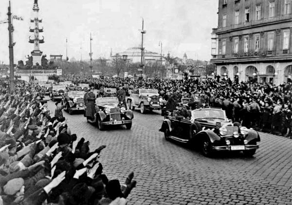  Вены приветствуют Адольфа Гитлера Bundesarchiv Bild 146 1972 028 14, Anschluss Österreich