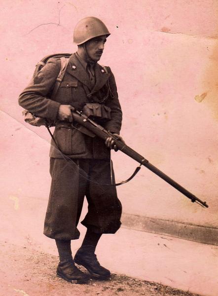 WW II Alpino Sergente Giovannucci Verino in Battle Uniform
