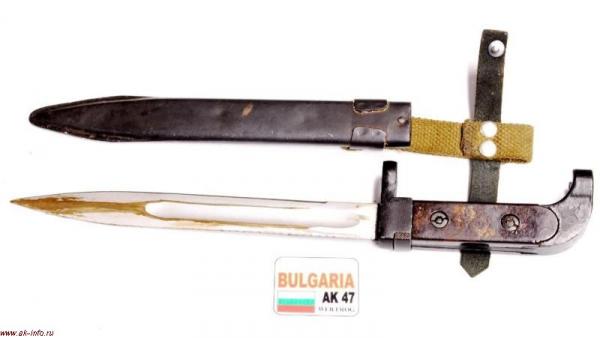  нож для АК (АК47) производства Болгарии с бакелитовой рукояткой и тряпичной подвеской 01
