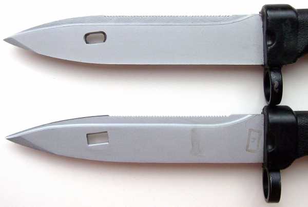  (вверху) и советский (внизу) штык ножи 6Х5 к автомату АК 74 03