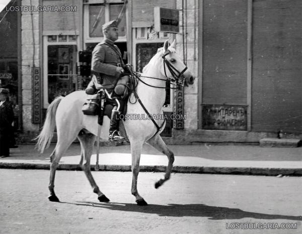  на Гвардейския на Н.В. Конен полк полковник Тодор Антонов във Варна на път към Южна Добруджа, 17 септември 1940 г.