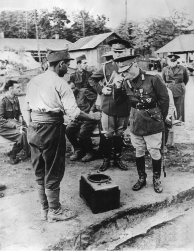 Ion Antonescu in Basarabia. Iulie 1941 (01)