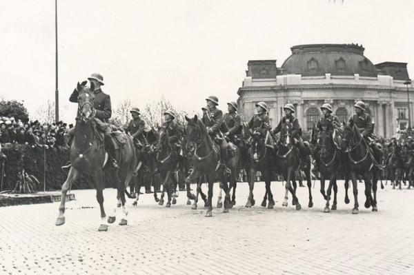  кавалерия на параде (1937 год) 01