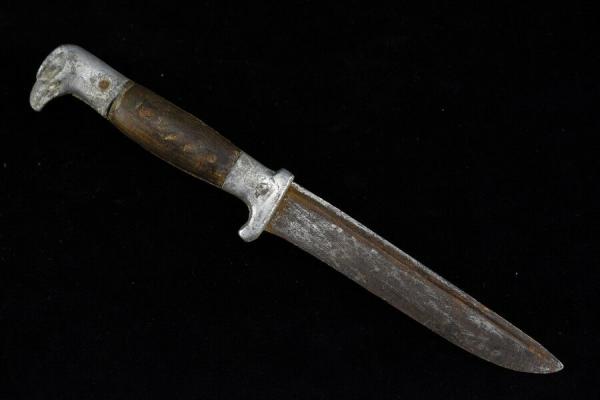 Wwi Old Assault Trench Fighting Eagle Head Knife 01