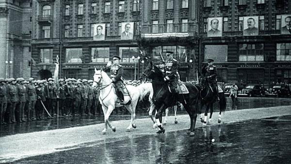 Г.К. Жуков на Параде Победы 24.06.1945 09