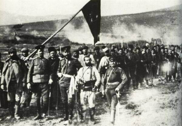  Сандански (вляво) с четата си в авангарда на Седма пехотна рилска дивизия (2)