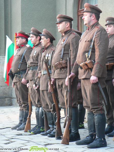  из клуба Чакър войвода в форме болгарских военнослужащих периода Балканских войн 1912 1913 гг.