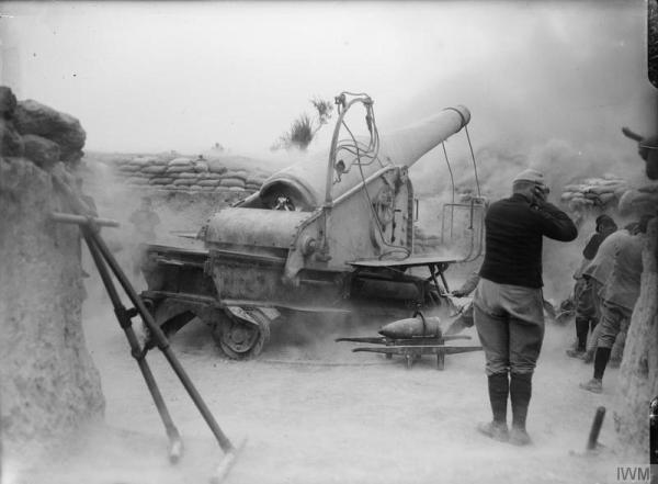 French heavy gun firing at Gallipoli IWM Q 13604