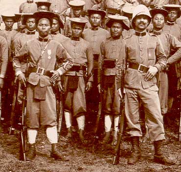  стрелки из Индокитая с винтовками Бертье обр. 1902 года 04